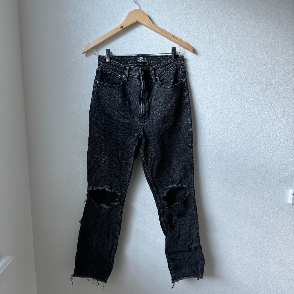 Abercrombie & Fitch Women's Ultra High Rise Mom Distressed Jeans in Black Size 6